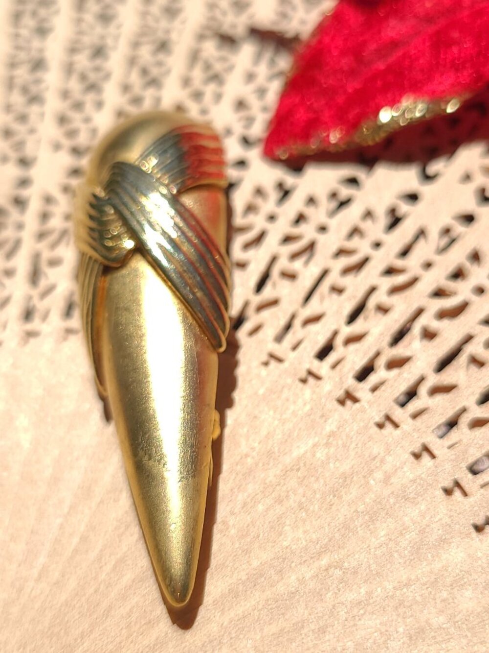 vintage brooch gold tone for sale